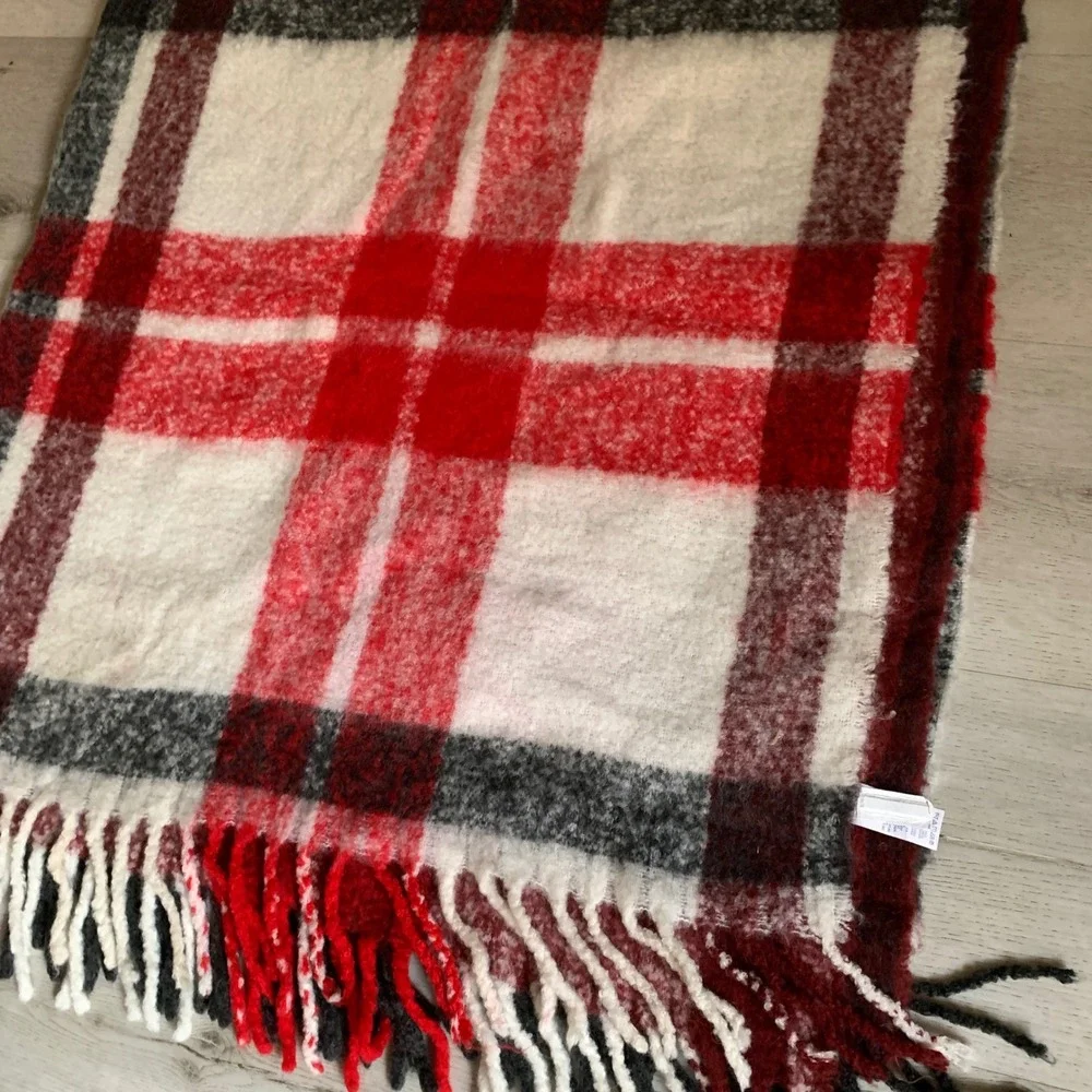 STRIPES HBC Red Plaid Wool Blend‎ Fringe Throw Blanket 59x46 hme decor